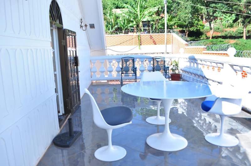 Plot 4 Kavuma Close Villa Kampala Exterior foto