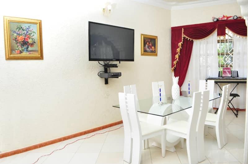 Plot 4 Kavuma Close Villa Kampala Exterior foto